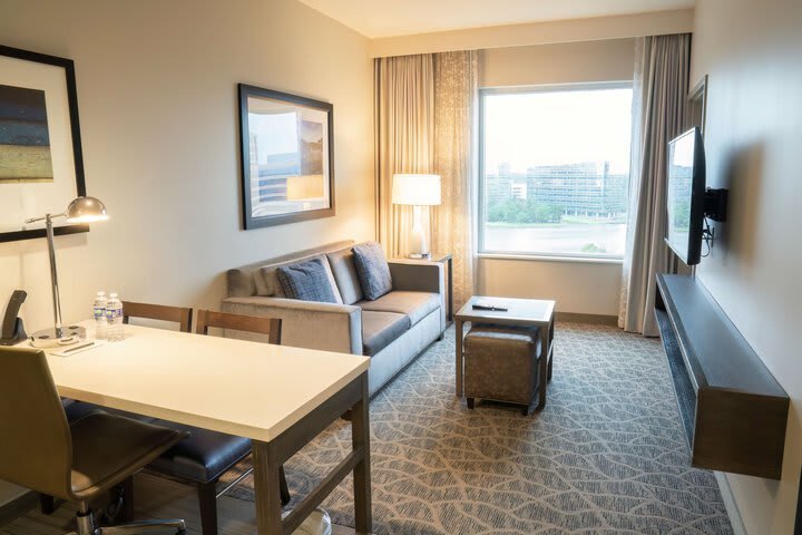 Hotel Embassy Suites By Hilton The Woodlands
