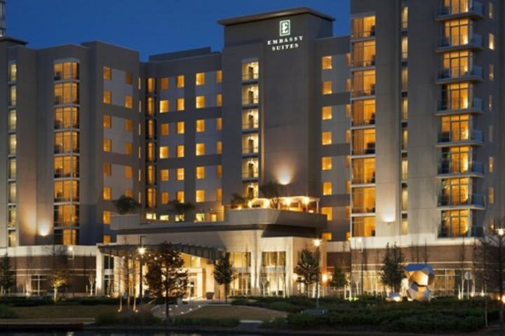 Hotel Embassy Suites By Hilton The Woodlands