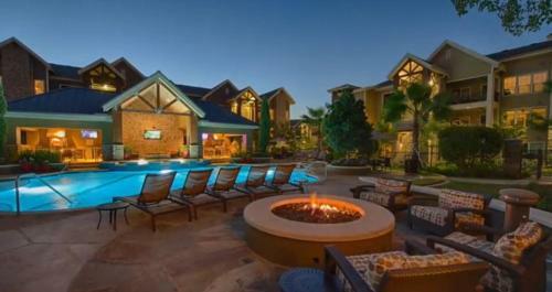 Resort Style Apartment/home - The Woodlands