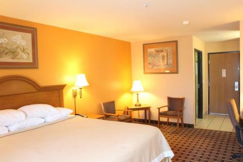 Hotel Days Inn & Suites North Stone Oak