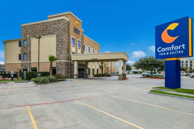 Hotel Comfort Inn & Suites