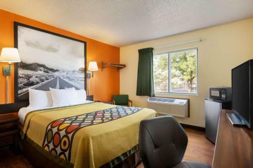 Hotel Super 8 Waco University Area
