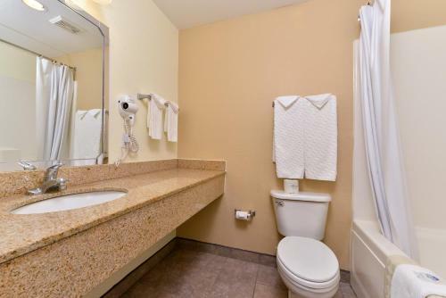 Hotel America's Best Value Inn & Suites
