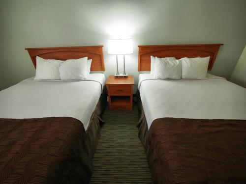 Stratford Court Hotel