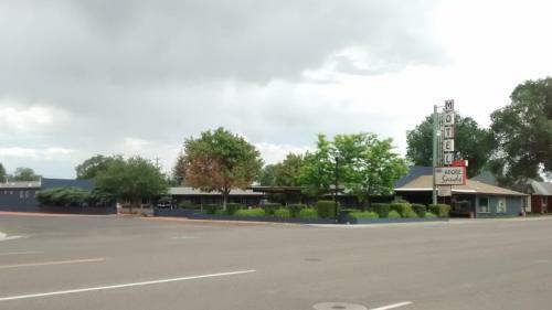 Adobe Sands Motel