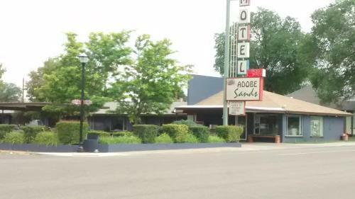 Adobe Sands Motel