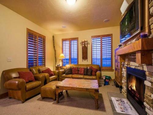 Bear Hollow By Lespri Property Management