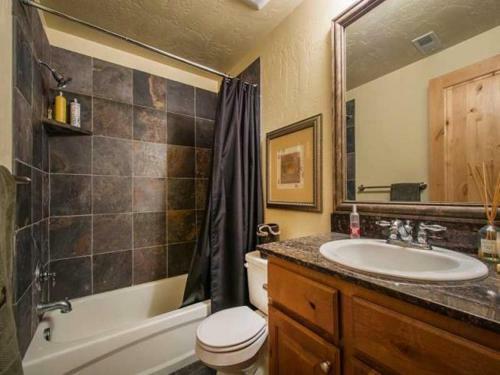 Bear Hollow By Lespri Property Management