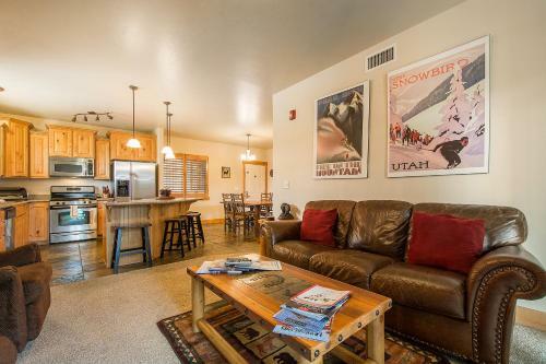 Bear Hollow By Lespri Property Management