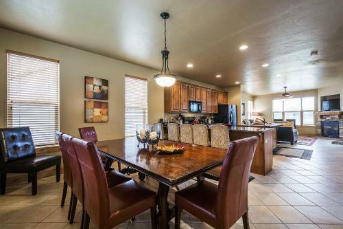 Bear Hollow By Lespri Property Management