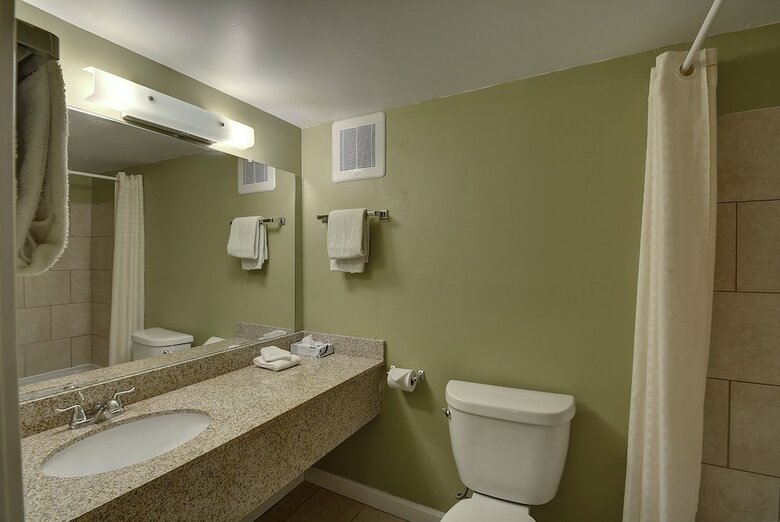 Colonial Motel And Spa