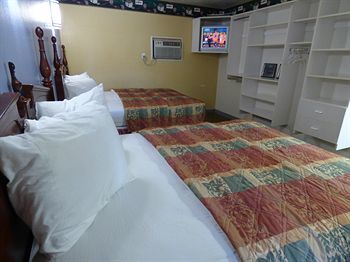 Hotel Coronada Inn & Suites