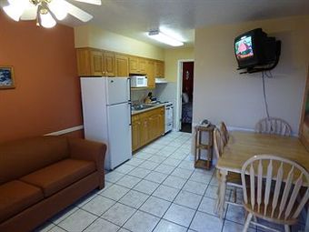 Hotel Coronada Inn & Suites