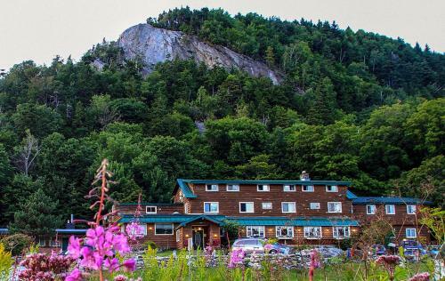 Lodge Inn At Long Trail