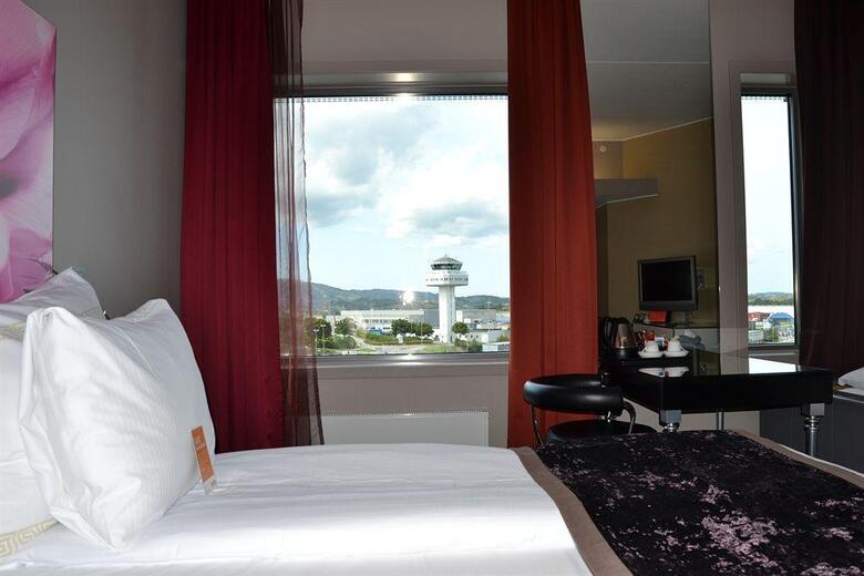 Hotel Clarion Bergen Airport