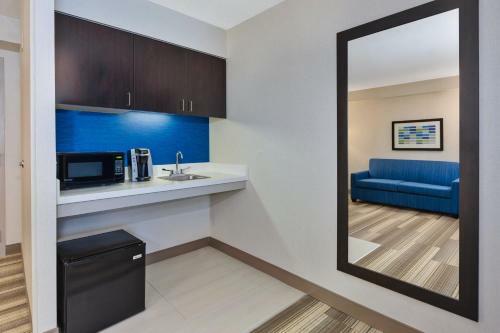Holiday Inn Express Blacksburg, An Ihg Hotel