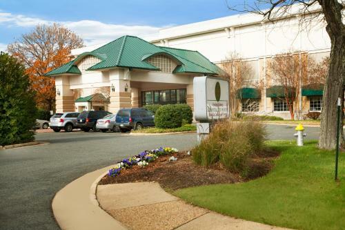 Fredericksburg Hospitality House Hotel