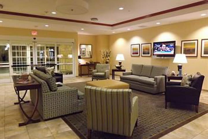 Hotel Candlewood Suites Fredericksburg