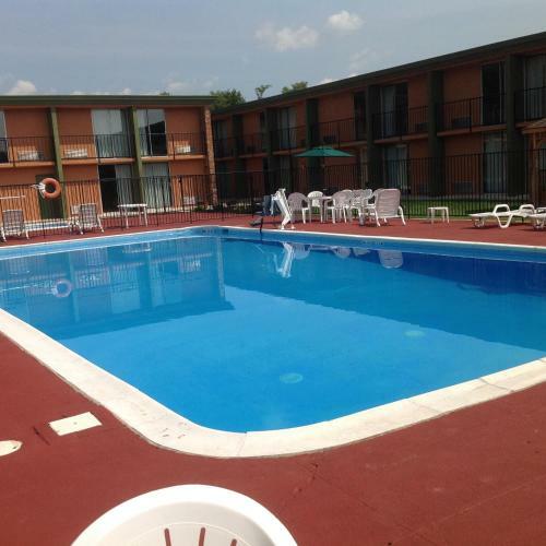 Hotel Baymont By Wyndham Salem Roanoke Area