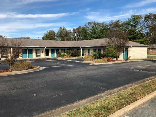 Airport Inn Motel Richmond