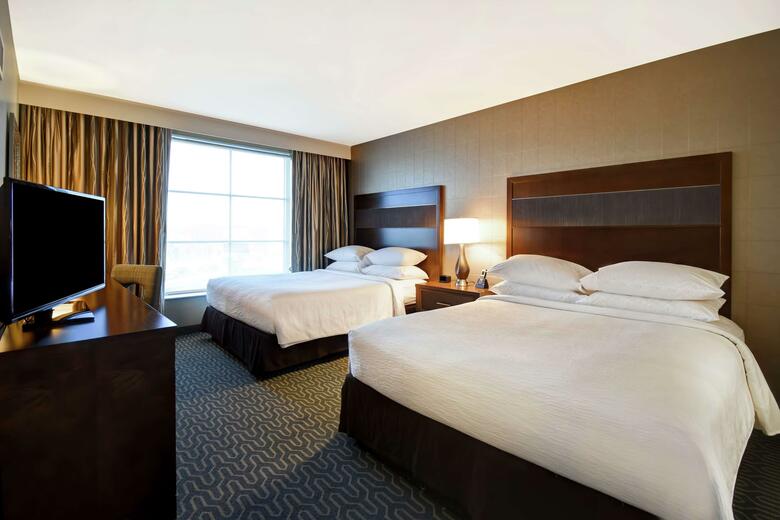 Hotel Embassy Suites Springfield