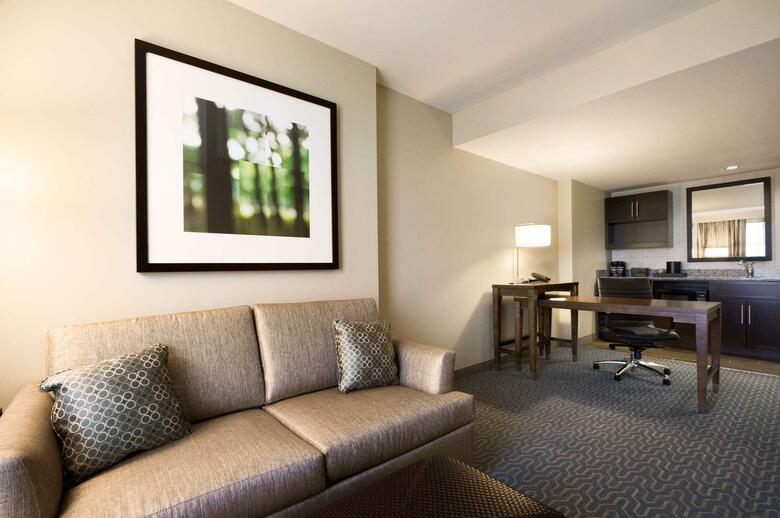 Hotel Embassy Suites Springfield