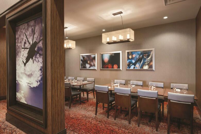 Hotel Embassy Suites Springfield