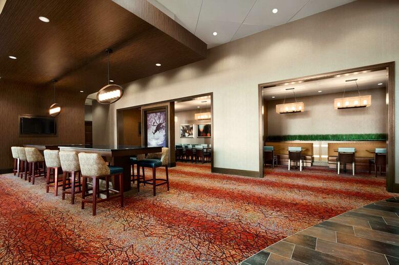 Hotel Embassy Suites Springfield