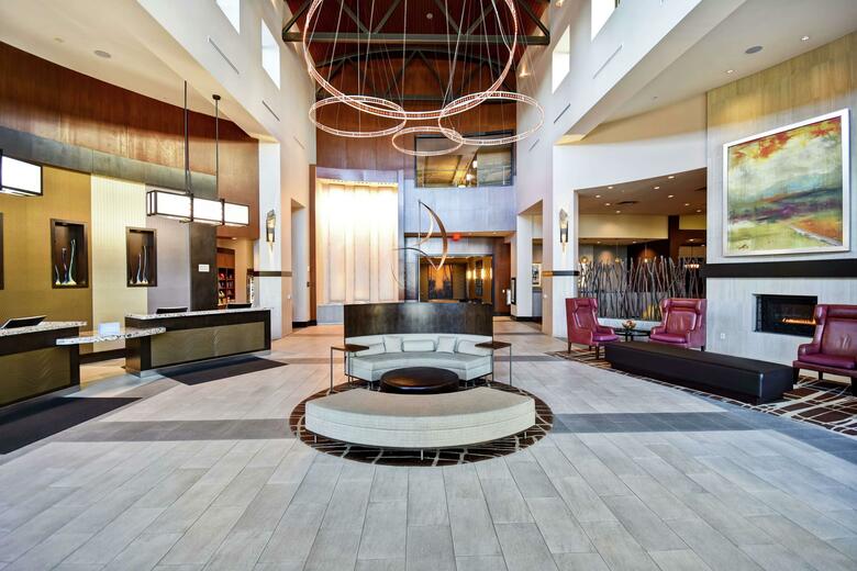 Hotel Embassy Suites Springfield