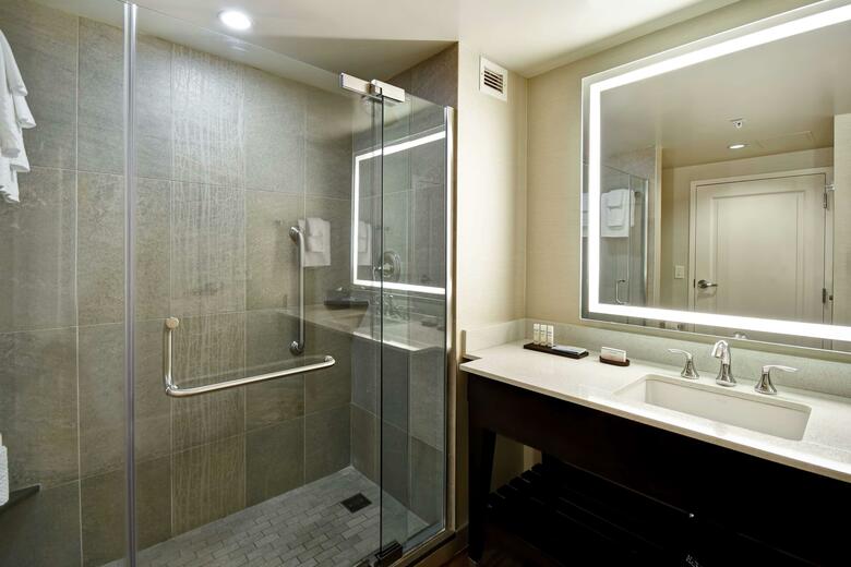 Hotel Embassy Suites Springfield