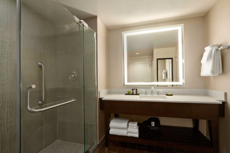 Hotel Embassy Suites Springfield