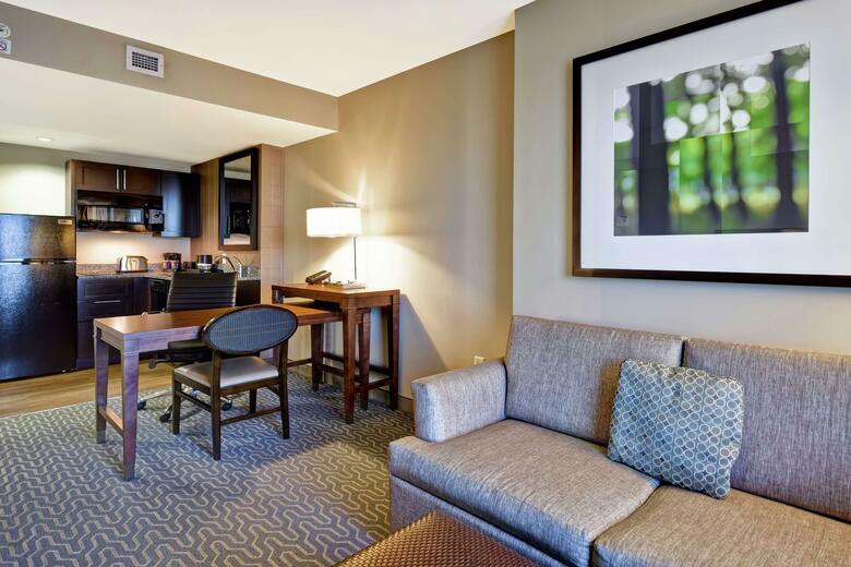 Hotel Embassy Suites Springfield