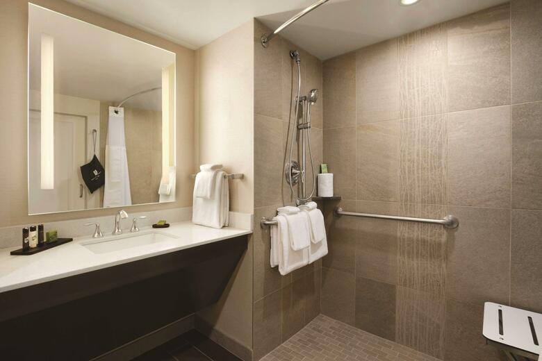 Hotel Embassy Suites Springfield