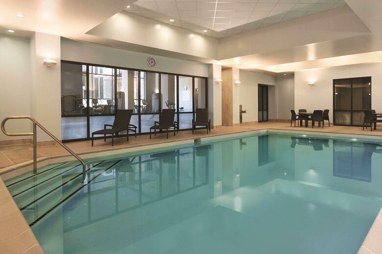Hotel Embassy Suites Springfield