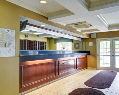 Suburban Extended Stay Hotel Wash. Dulles