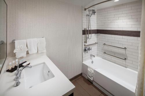 Hotel Embassy Suites Tysons Corner