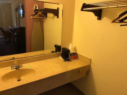 Hotel Americas Best Value Inn Virginia Beach