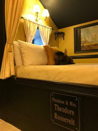 Bed & Breakfast A Williamsburg White House Inn
