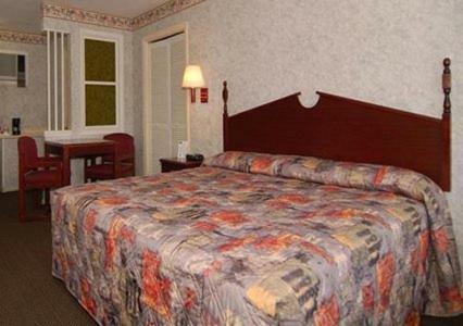 Hotel Rodeway Inn & Suites Williamsburg