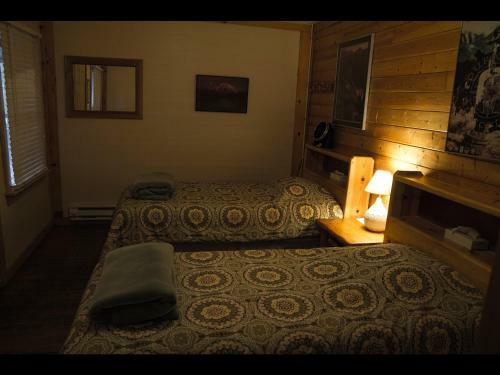 Whittaker's Motel & Historic Bunkhouse