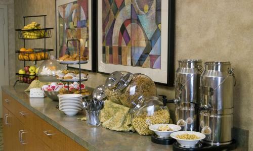 Hotel Silver Cloud Inn - Bellevue Downtown