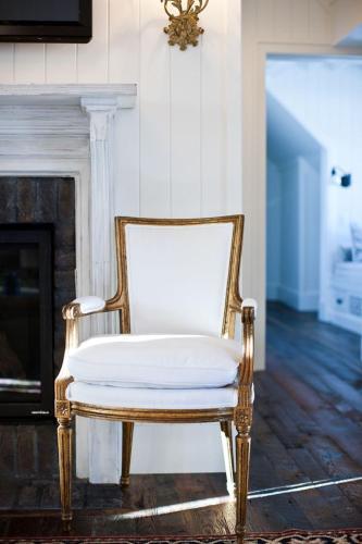 Washington School House Hotel