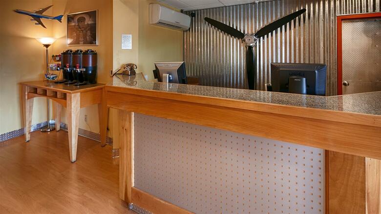 Hotel Best Western Plus Navigator Inn & Suites