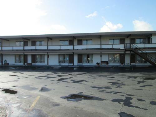 Townhouse Motel