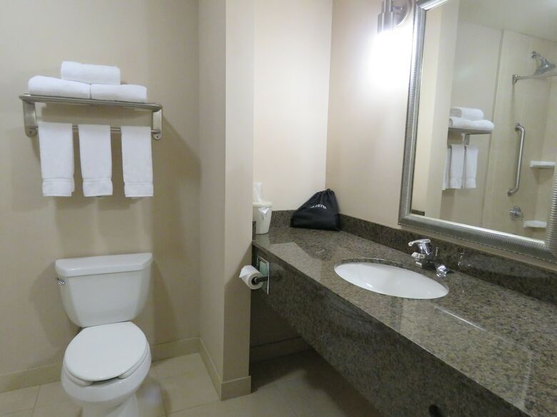 Holiday Inn Express Hotel & Suites North Sequim