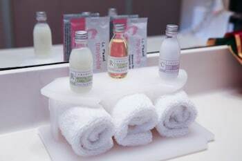 Morningglory Hotel, Resort & Suites