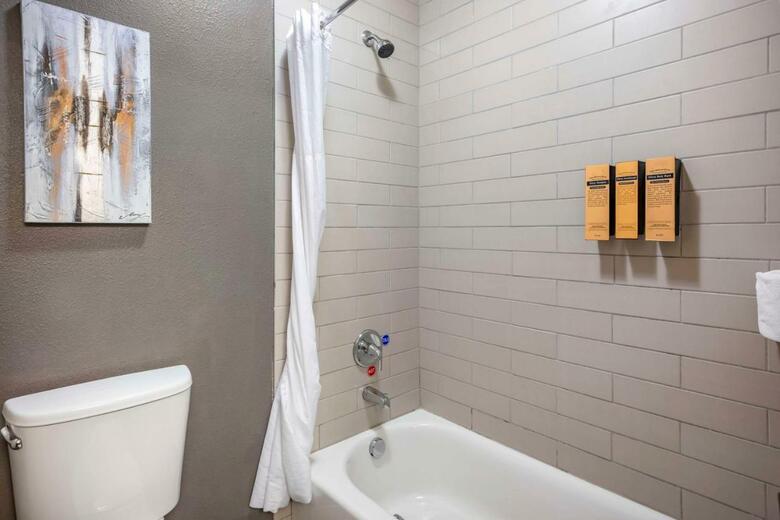 Hotel Best Western Plus Peppertree Airport Inn