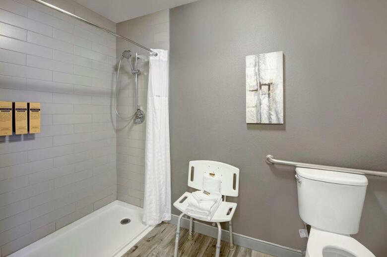 Hotel Best Western Plus Peppertree Airport Inn