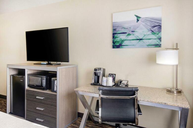 Hotel Best Western Plus Peppertree Airport Inn