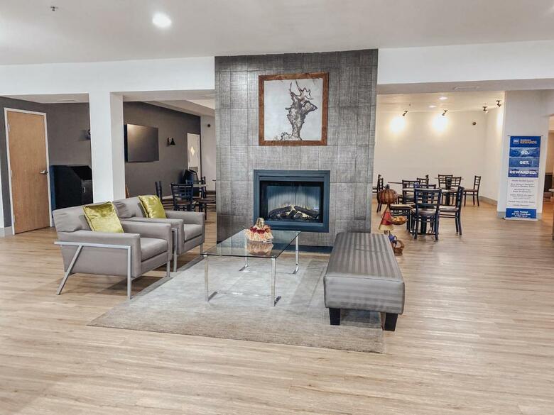 Hotel Best Western Plus Peppertree Airport Inn